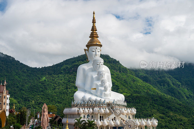 Wat Phra That Pha Son Kaew，泰国碧差汶省Khao Kho区